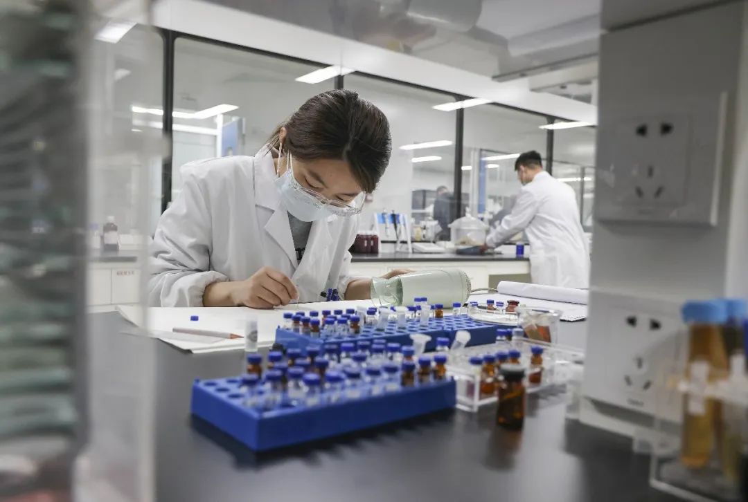 64642e6fb8035.jpg 6.jpg